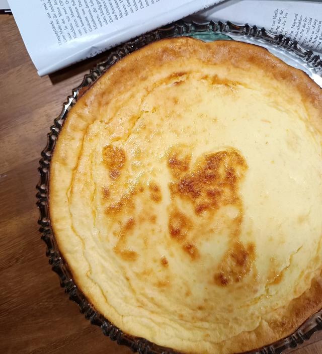 Orangen-Quark-Kuchen (ohne Boden) Orangen-Quark-Kuchen (ohne Boden)